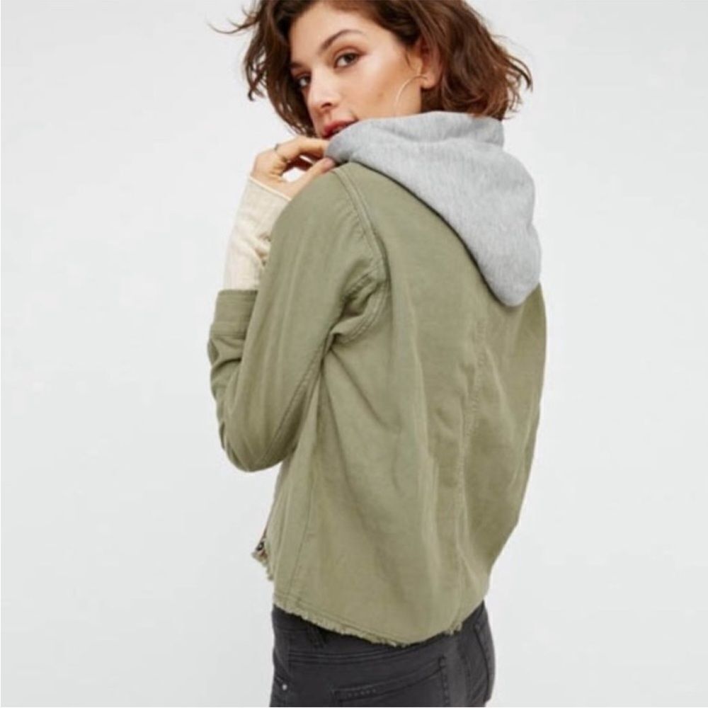 Free People Distressed Green Embroidered Detailing Boho Gray Hoodie Crop Jacket - Picture 2 of 12